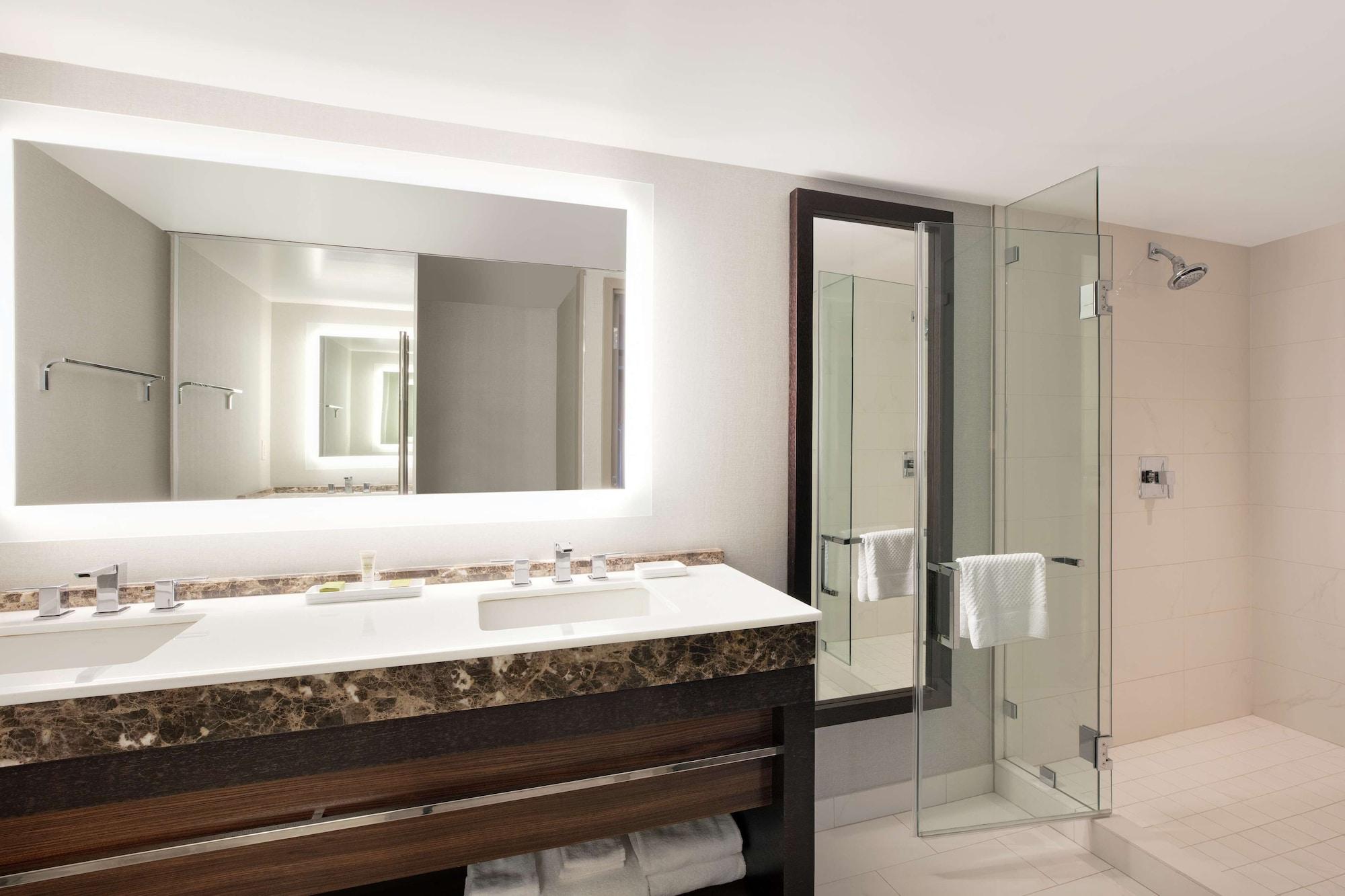 Hilton Mclean Tysons Corner Otel Dış mekan fotoğraf